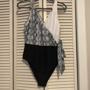 CUPSHE wrap one piece suit